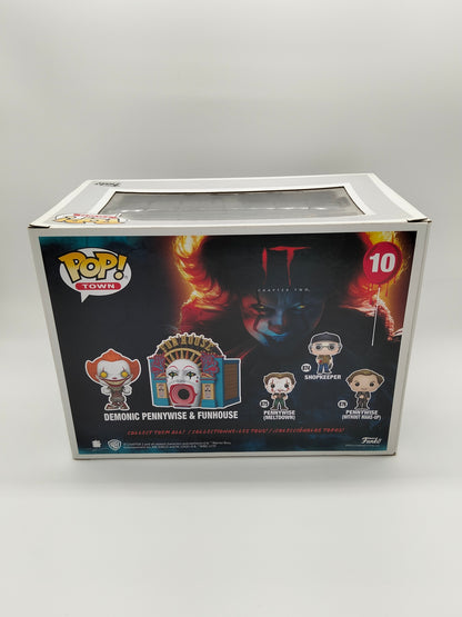 Funko Pop Town IT : Demonic Pennywise Funhouse 10